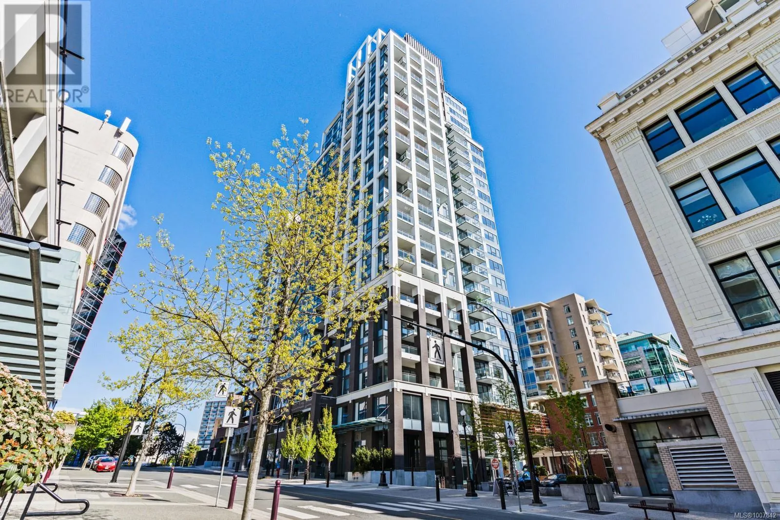 1403 777 Herald St S