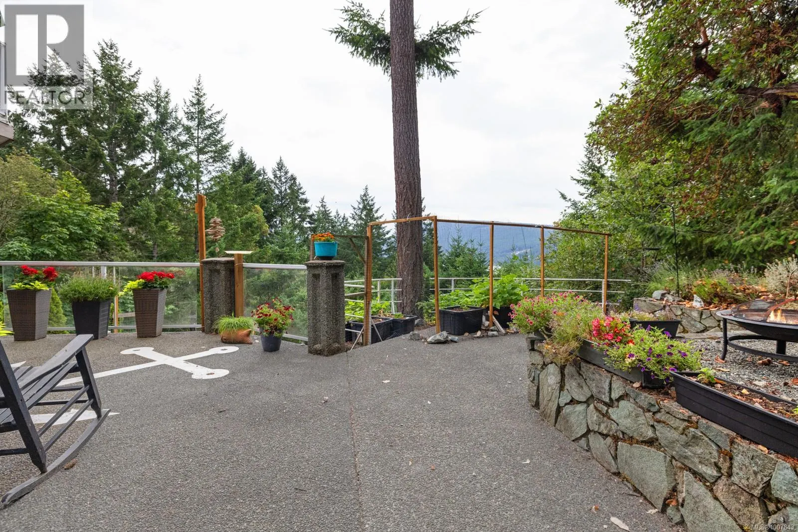 567 Maple Mountain Rd