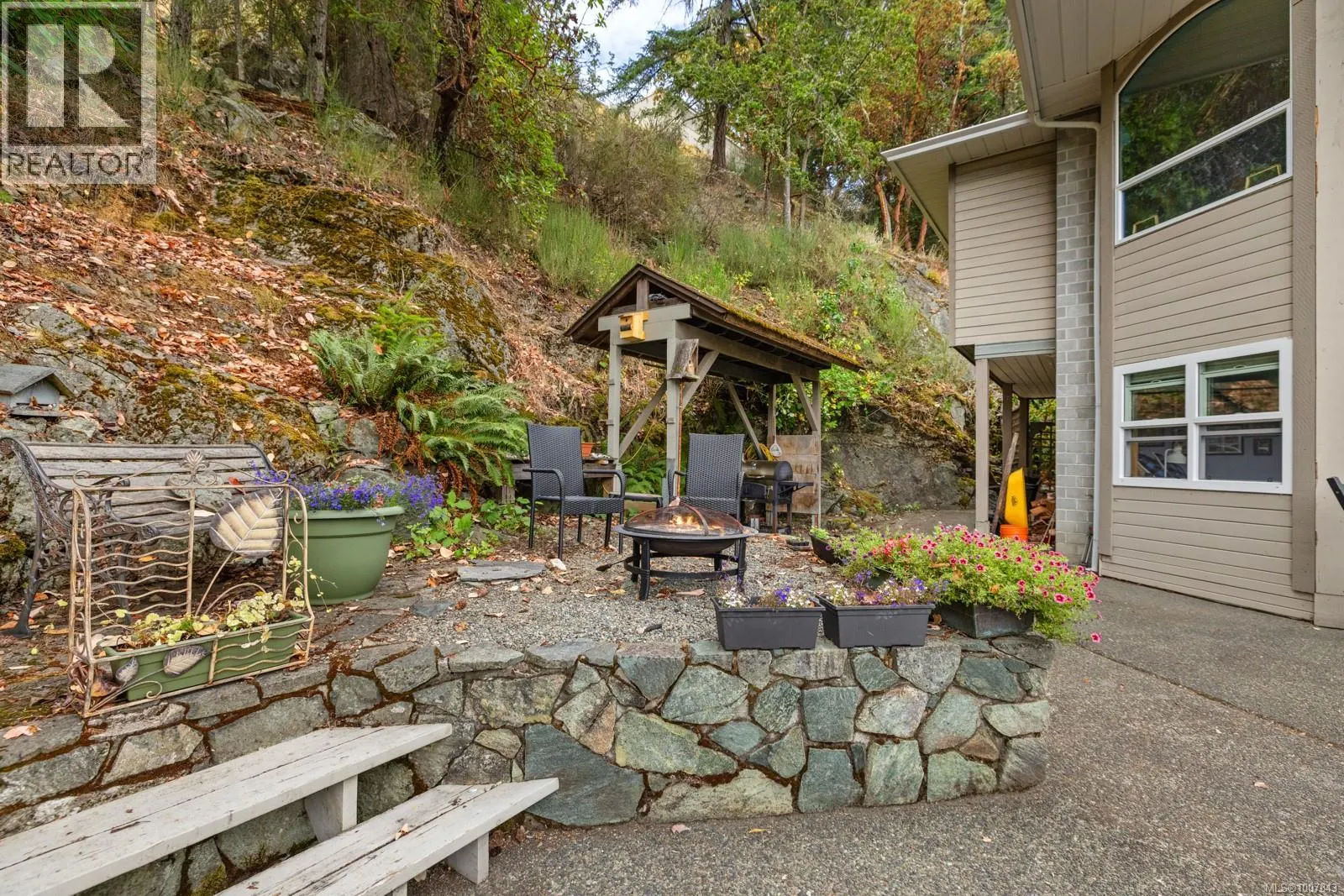 567 Maple Mountain Rd