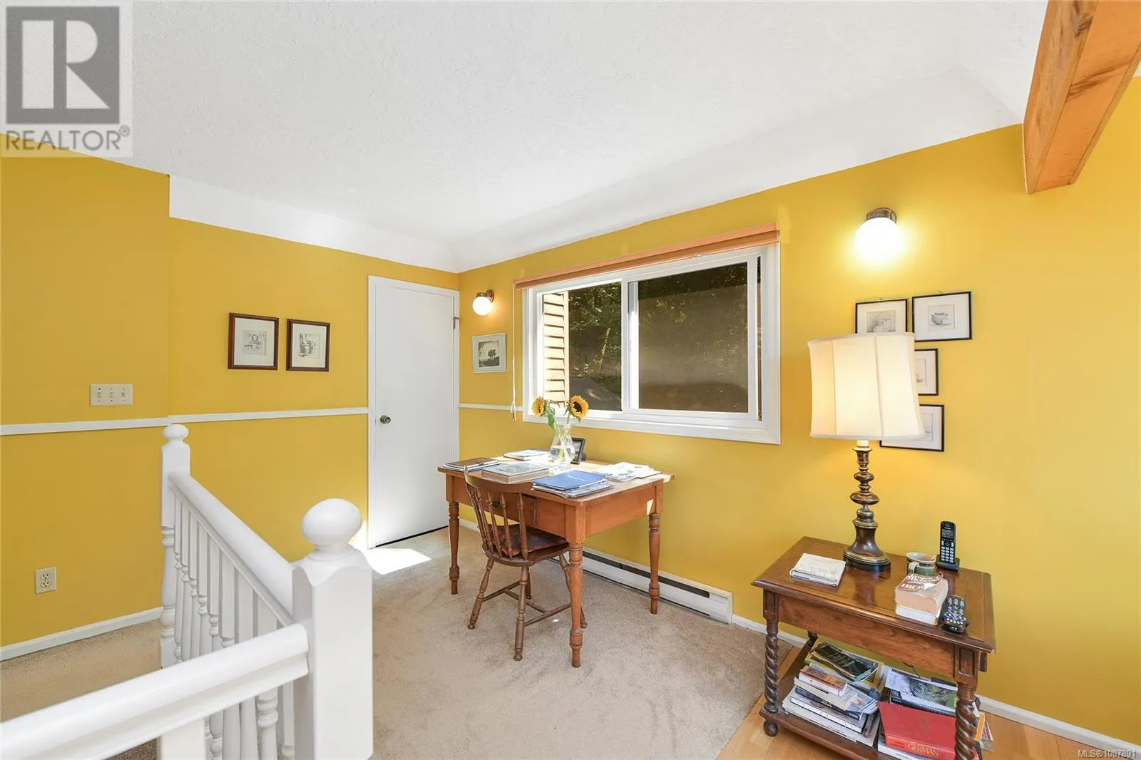 1695 Cultra Ave