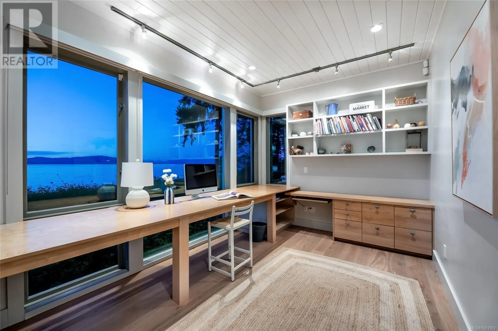 1341 Madrona Dr