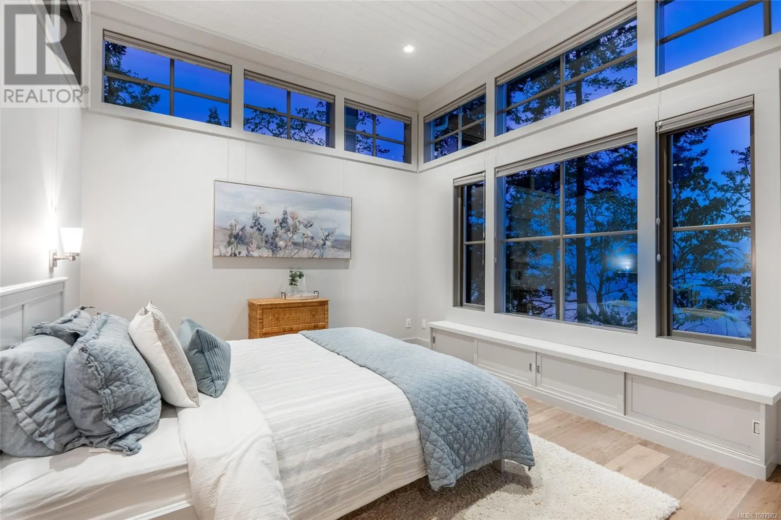 1341 Madrona Dr