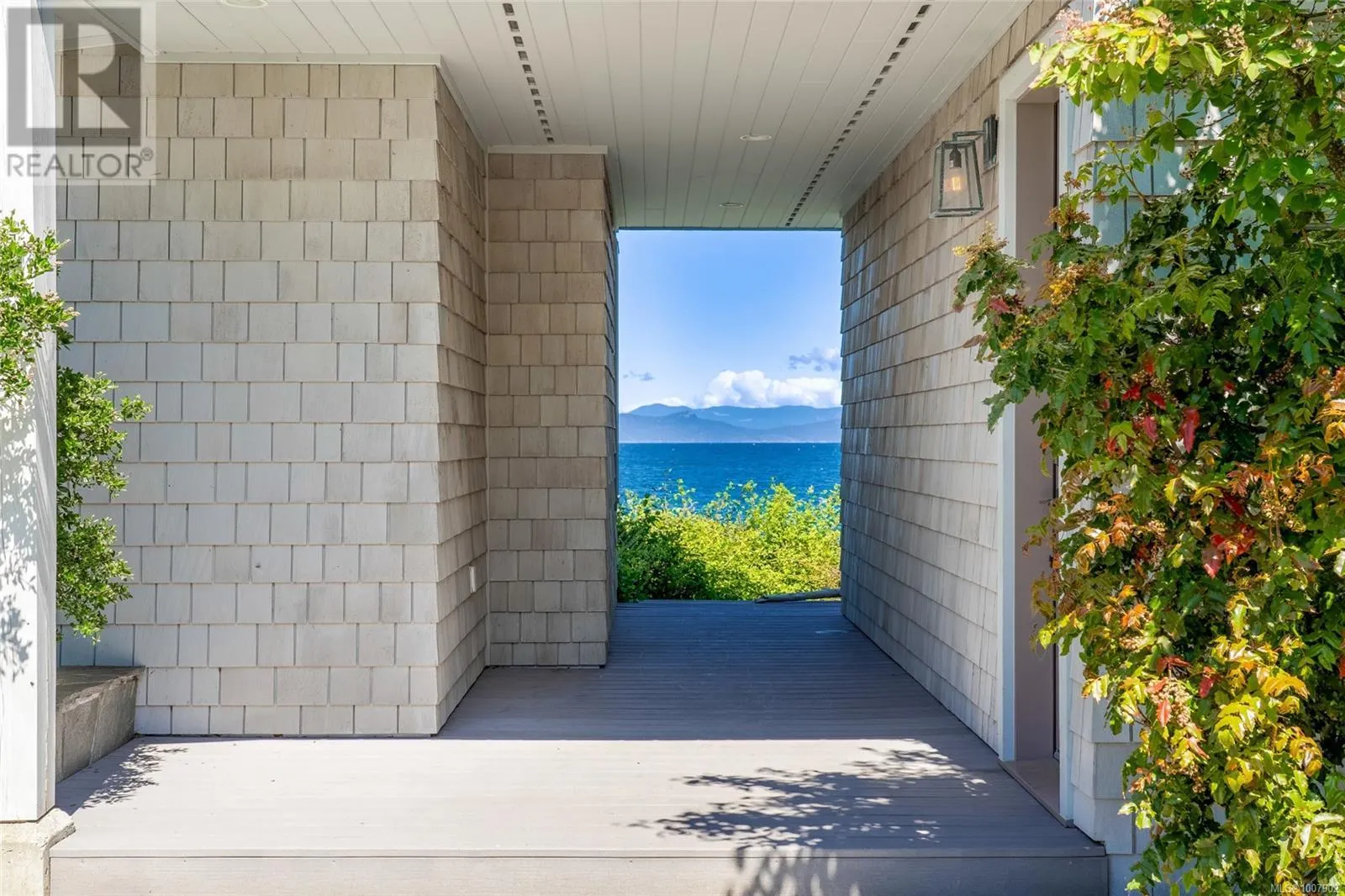 1341 Madrona Dr