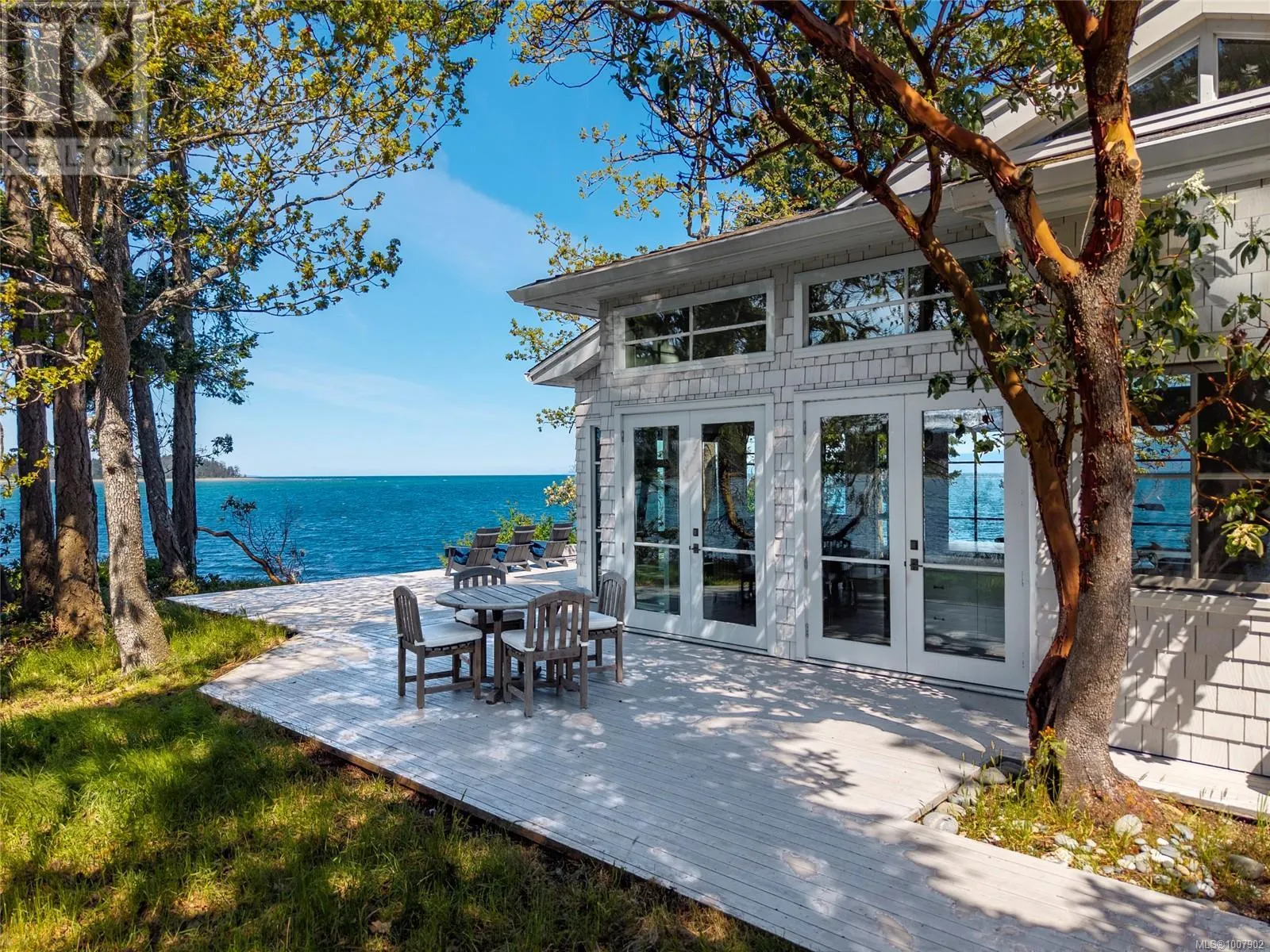 1341 Madrona Dr