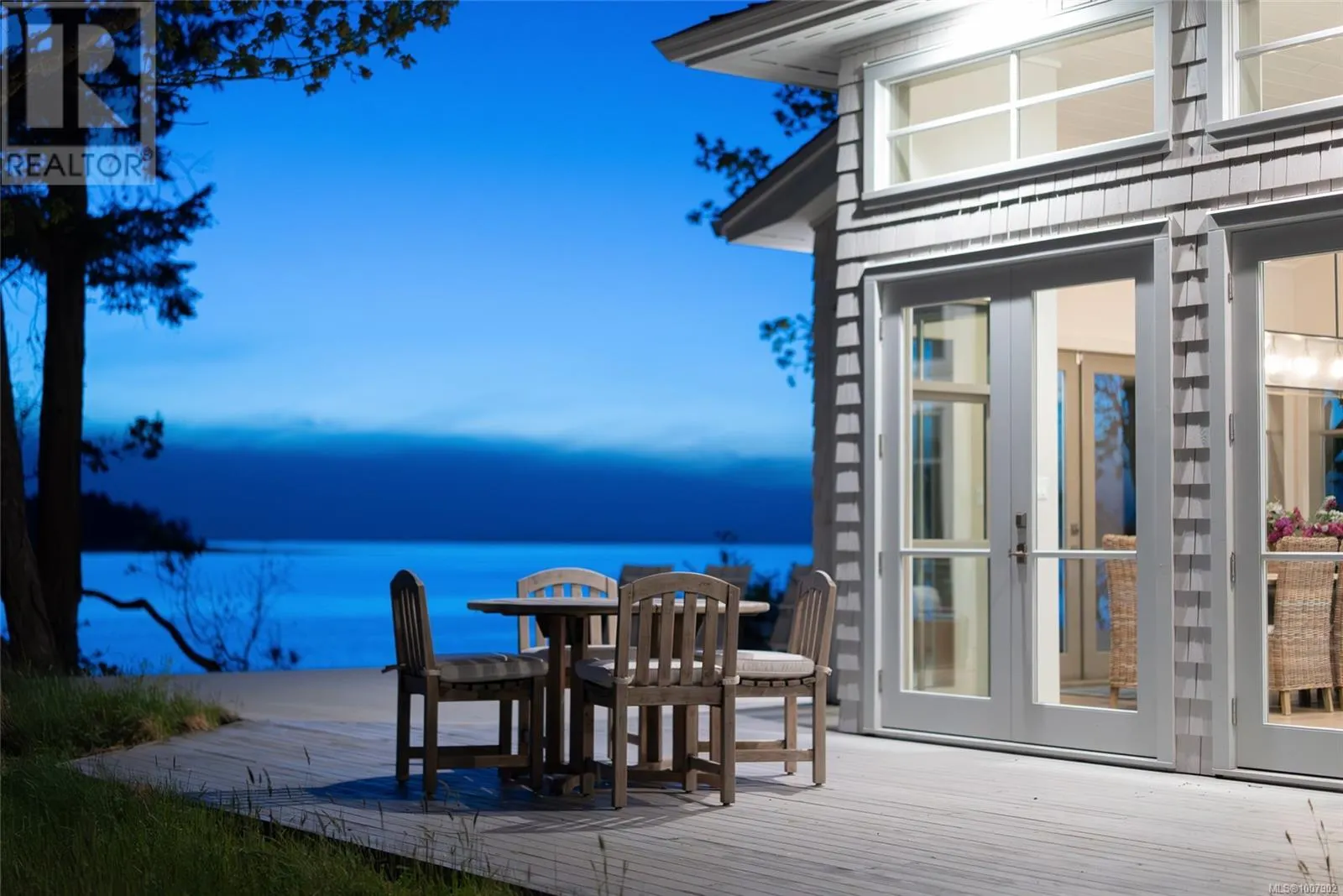 1341 Madrona Dr