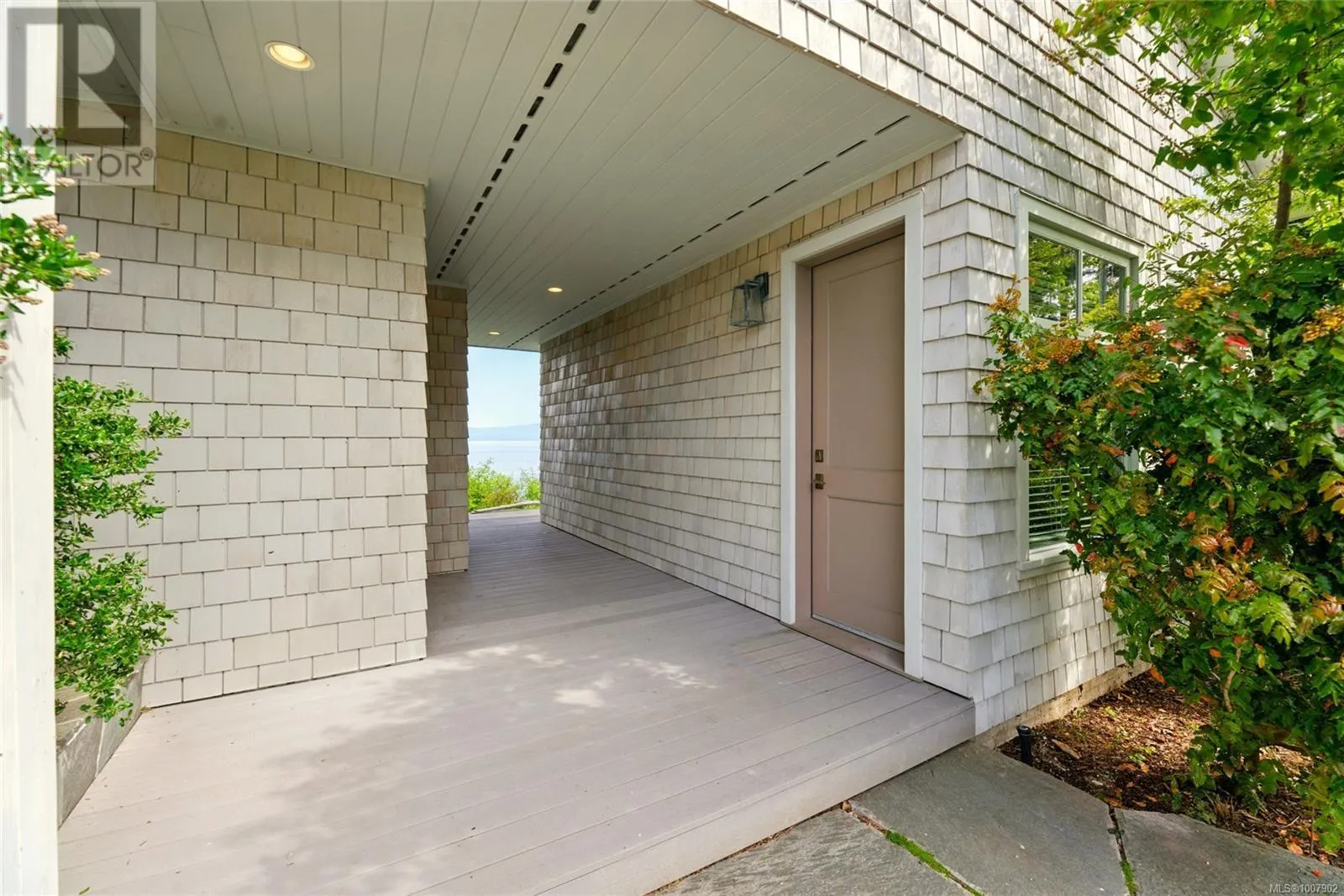 1341 Madrona Dr