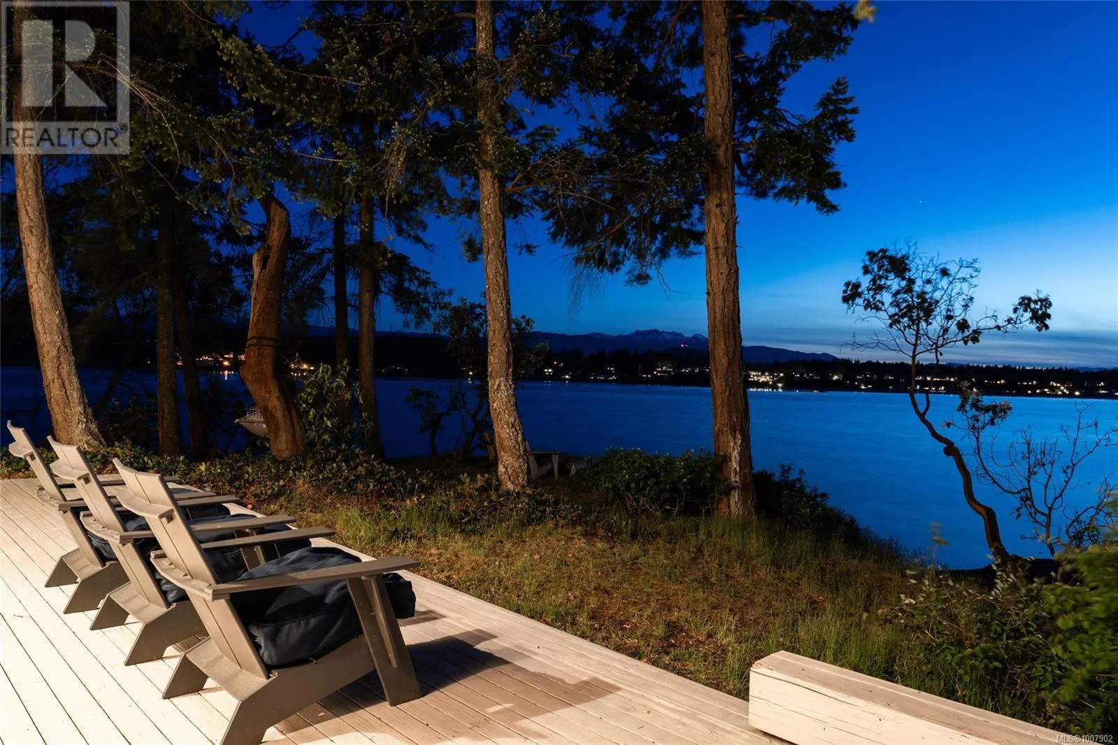 1341 Madrona Dr