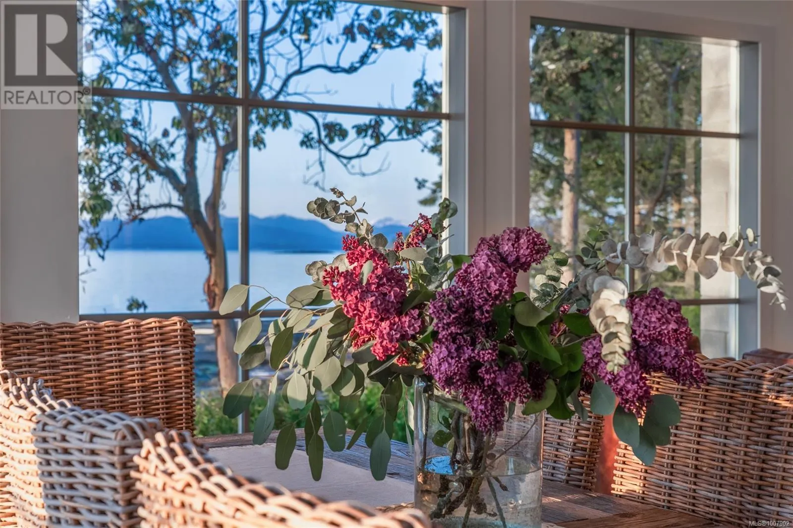 1341 Madrona Dr