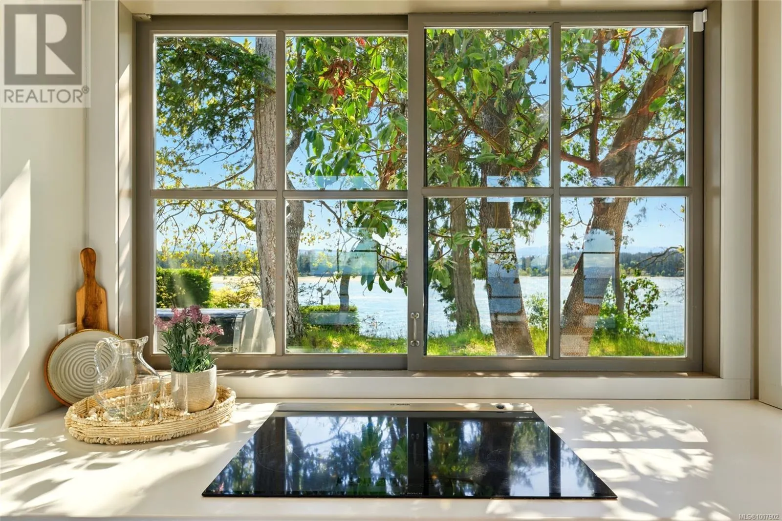 1341 Madrona Dr