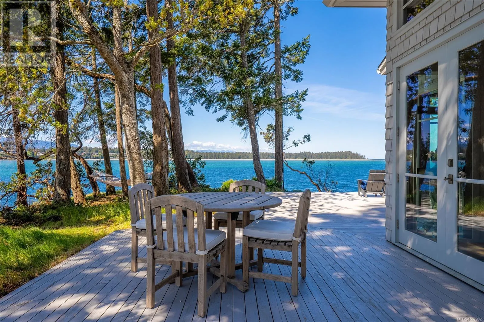 1341 Madrona Dr
