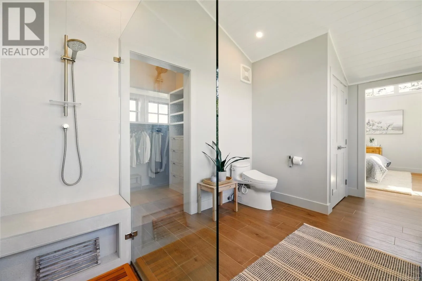 1341 Madrona Dr