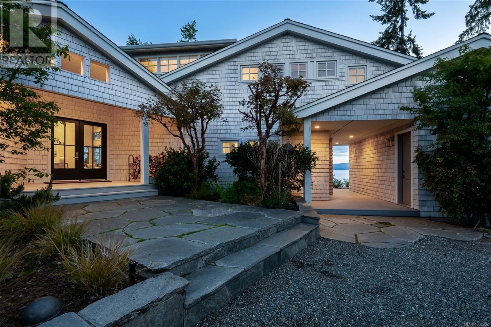 1341 Madrona Dr