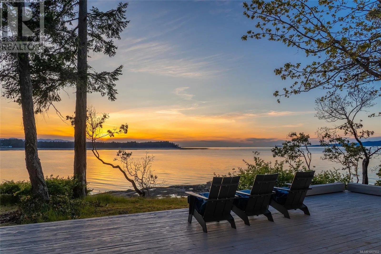 1341 Madrona Dr