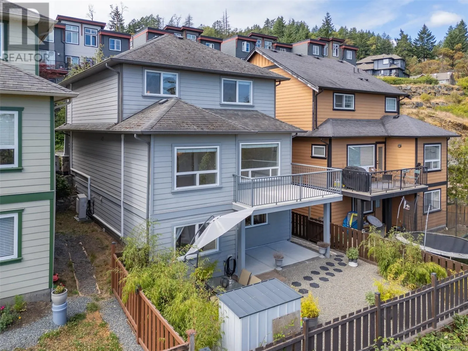 2105 Longspur Dr