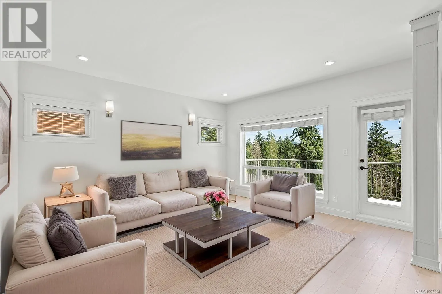 2105 Longspur Dr
