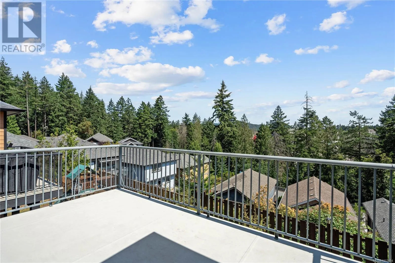 2105 Longspur Dr