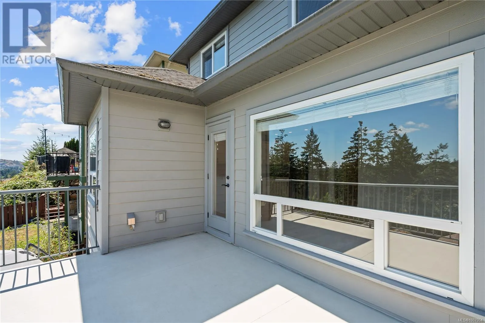 2105 Longspur Dr
