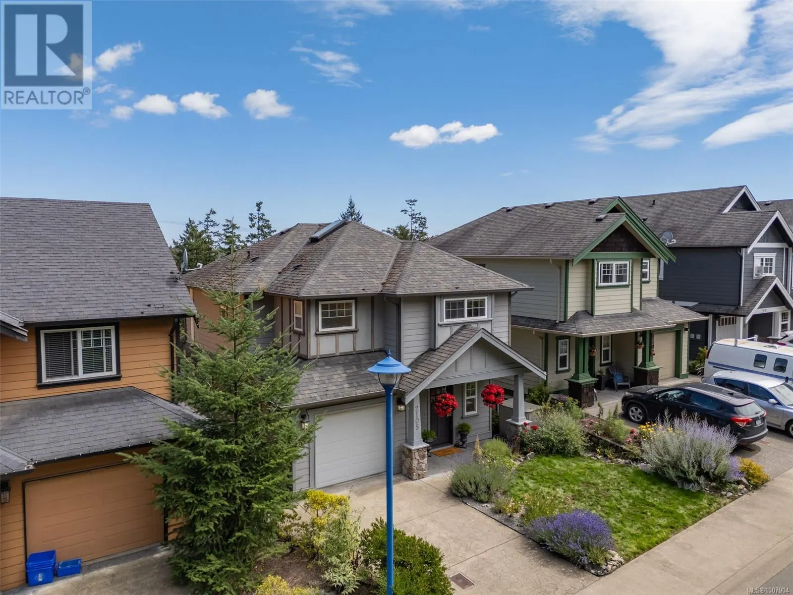 2105 Longspur Dr