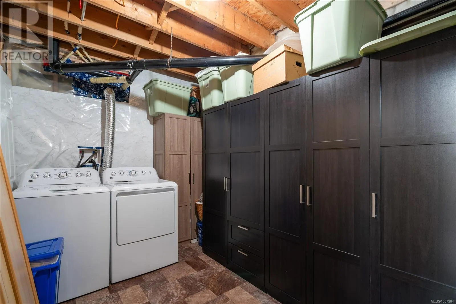 2105 Longspur Dr