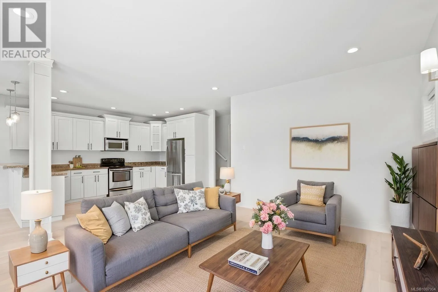 2105 Longspur Dr