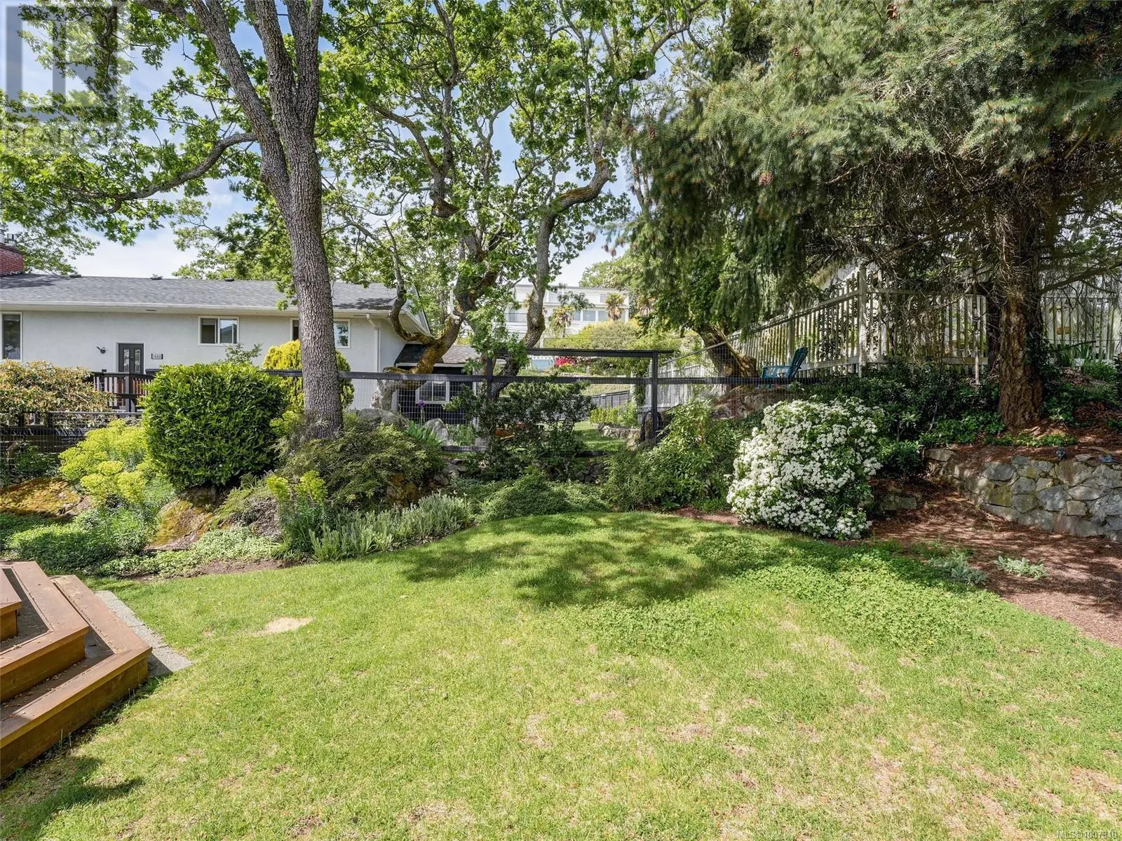 1470 Banff Pl