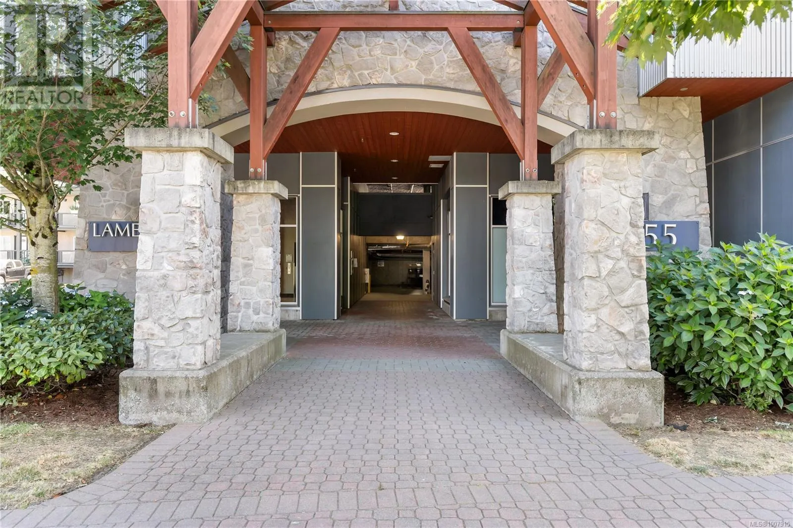 313 2655 Sooke Rd