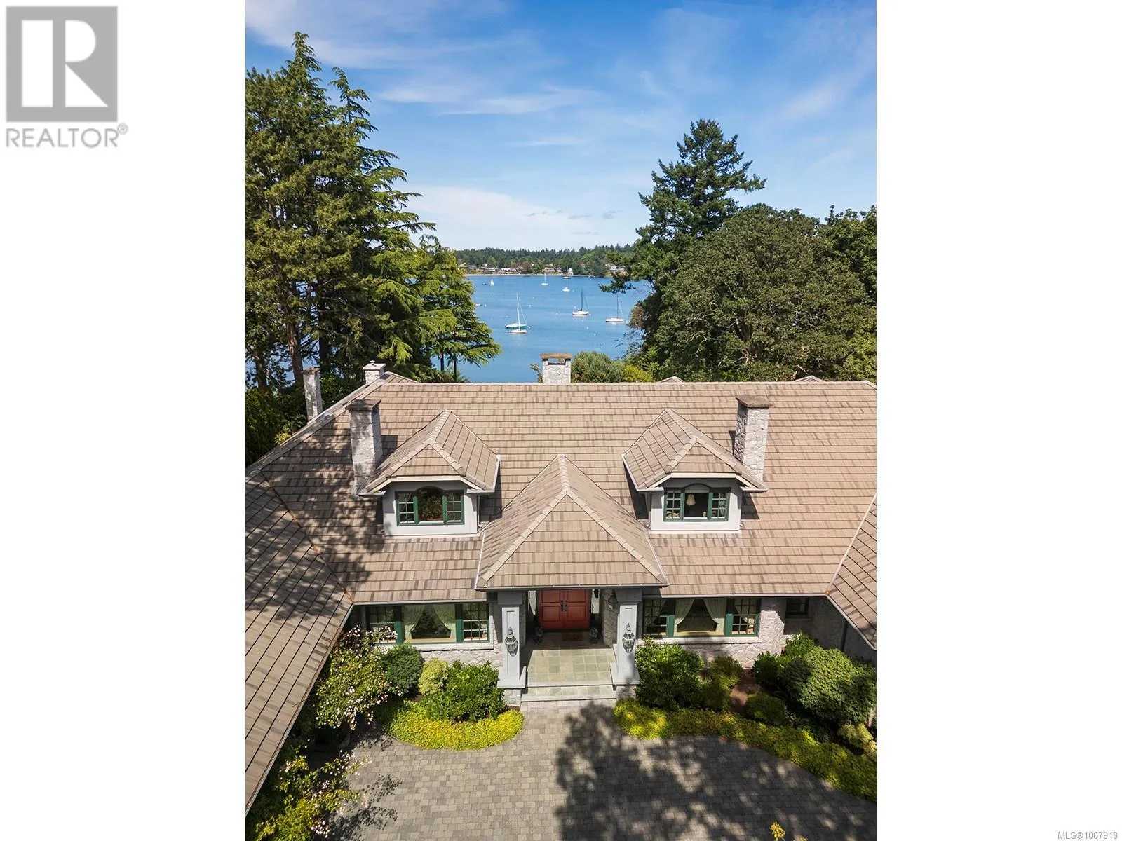 3445 Beach Dr