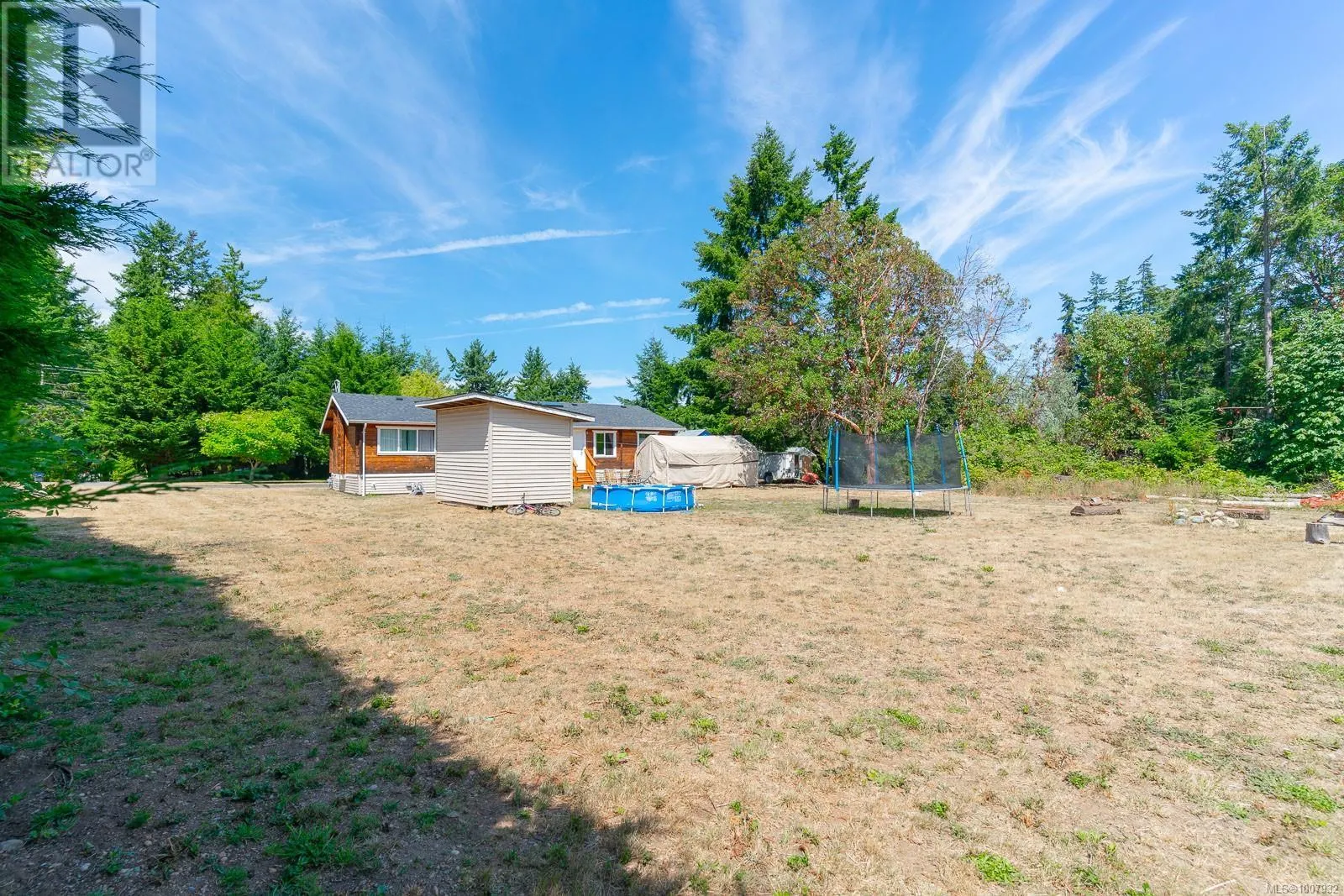 7405/7425 Lantzville Rd