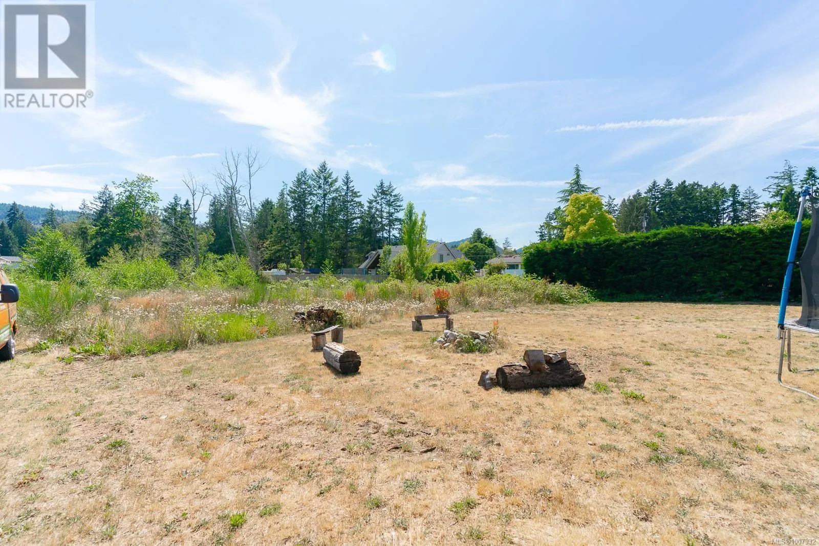 7405/7425 Lantzville Rd