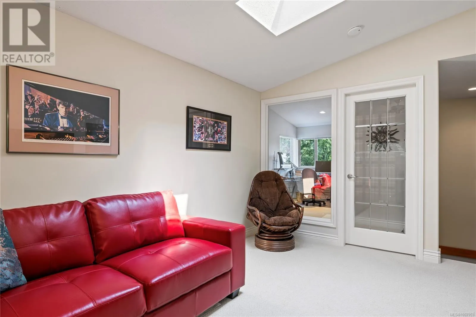1281 Roberton Blvd