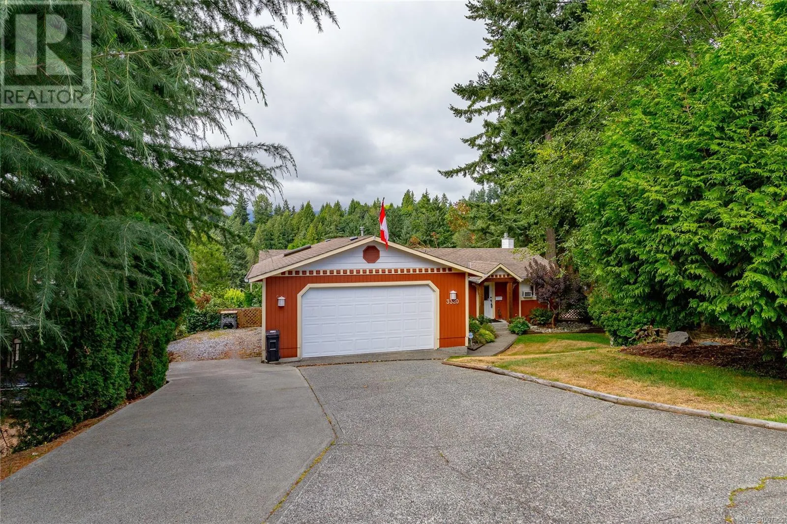3320 Hickman Pl