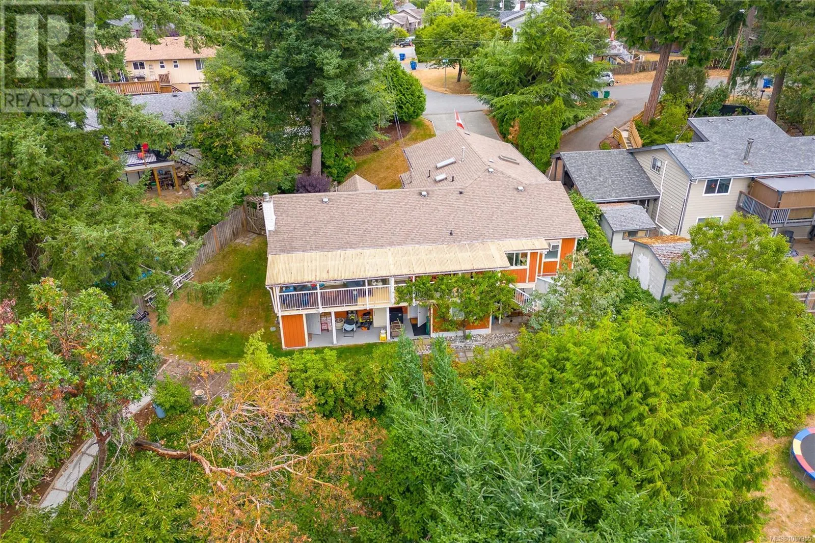 3320 Hickman Pl