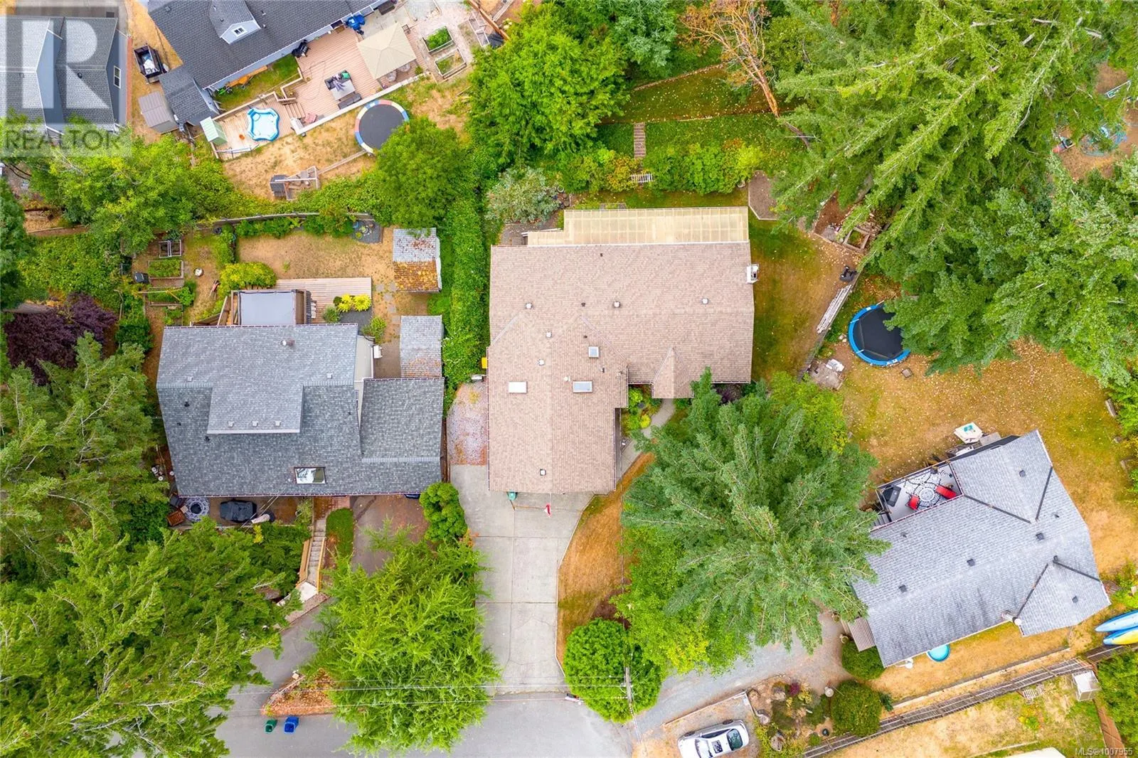 3320 Hickman Pl