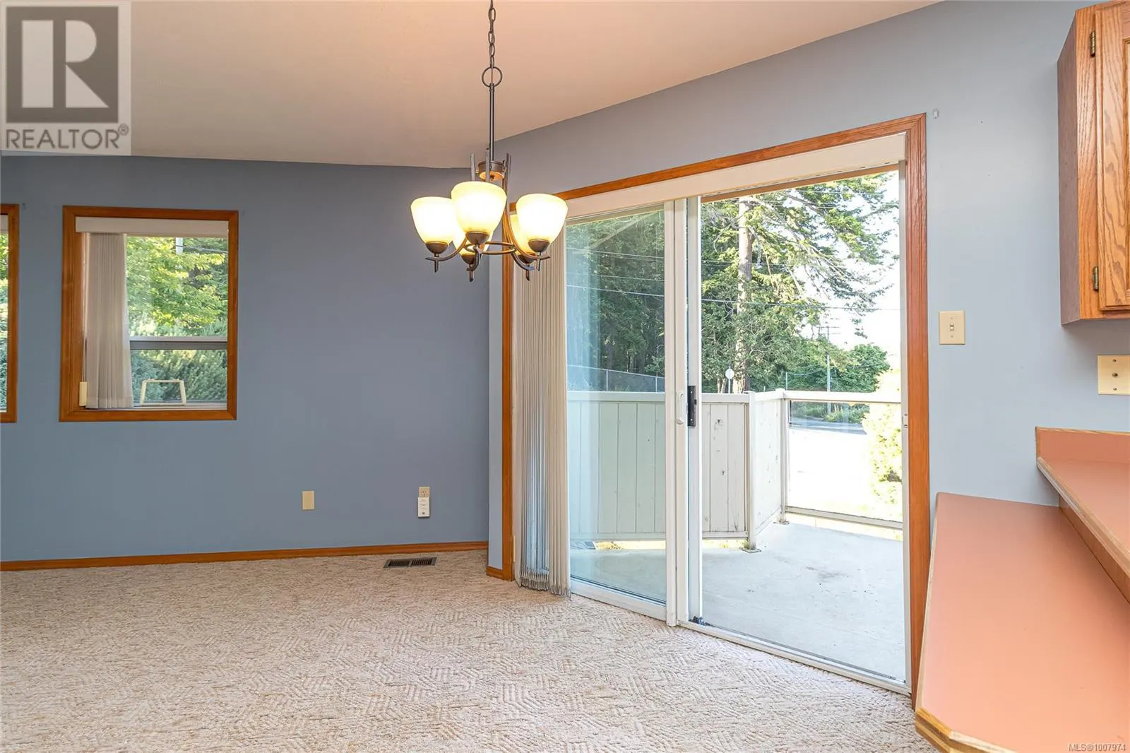 303 Lagoon Rd