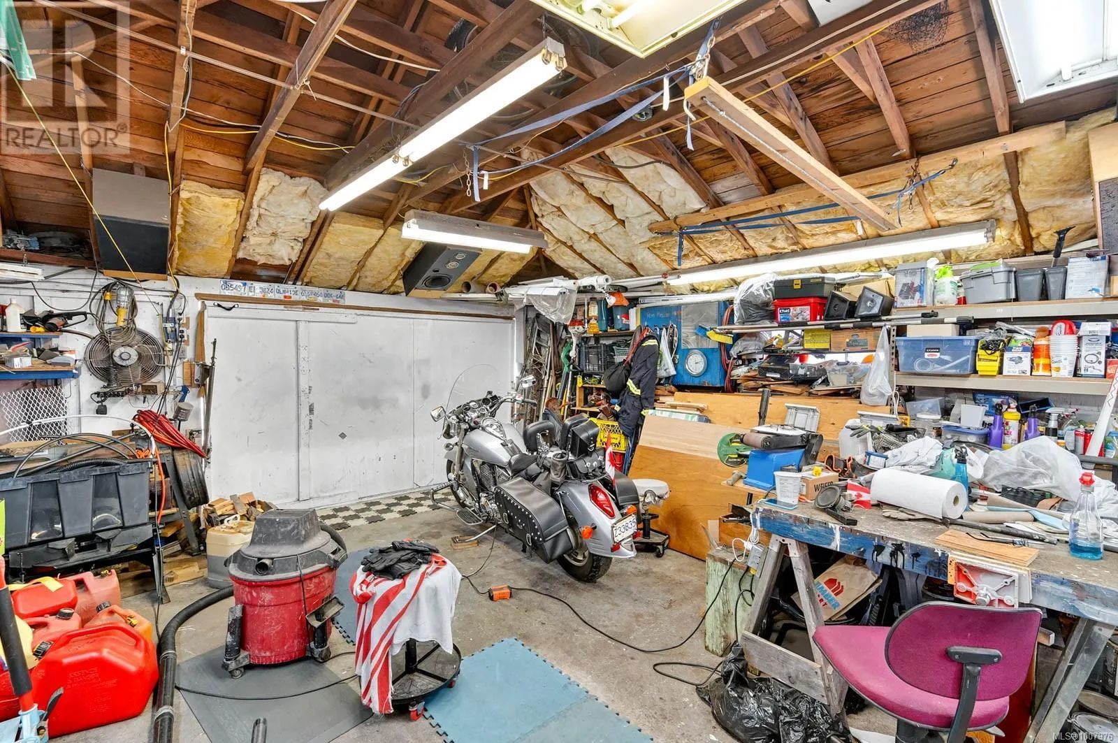 2635 5th Ave