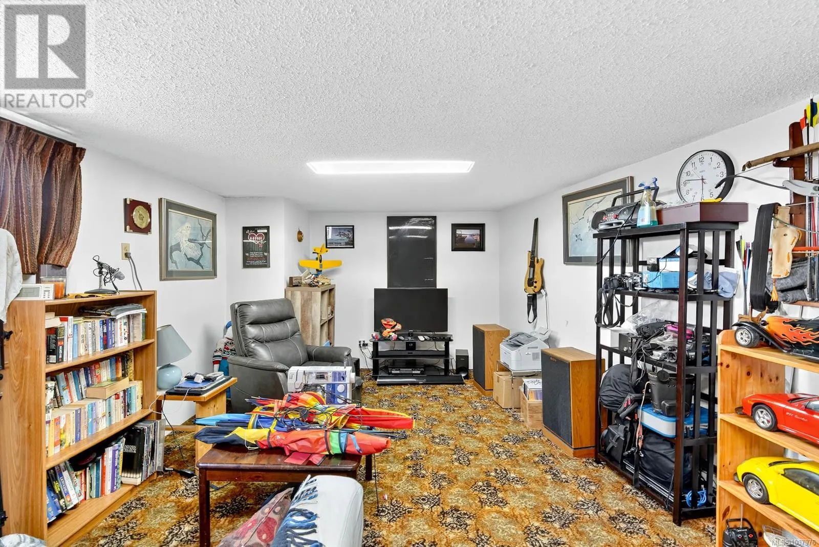 2635 5th Ave