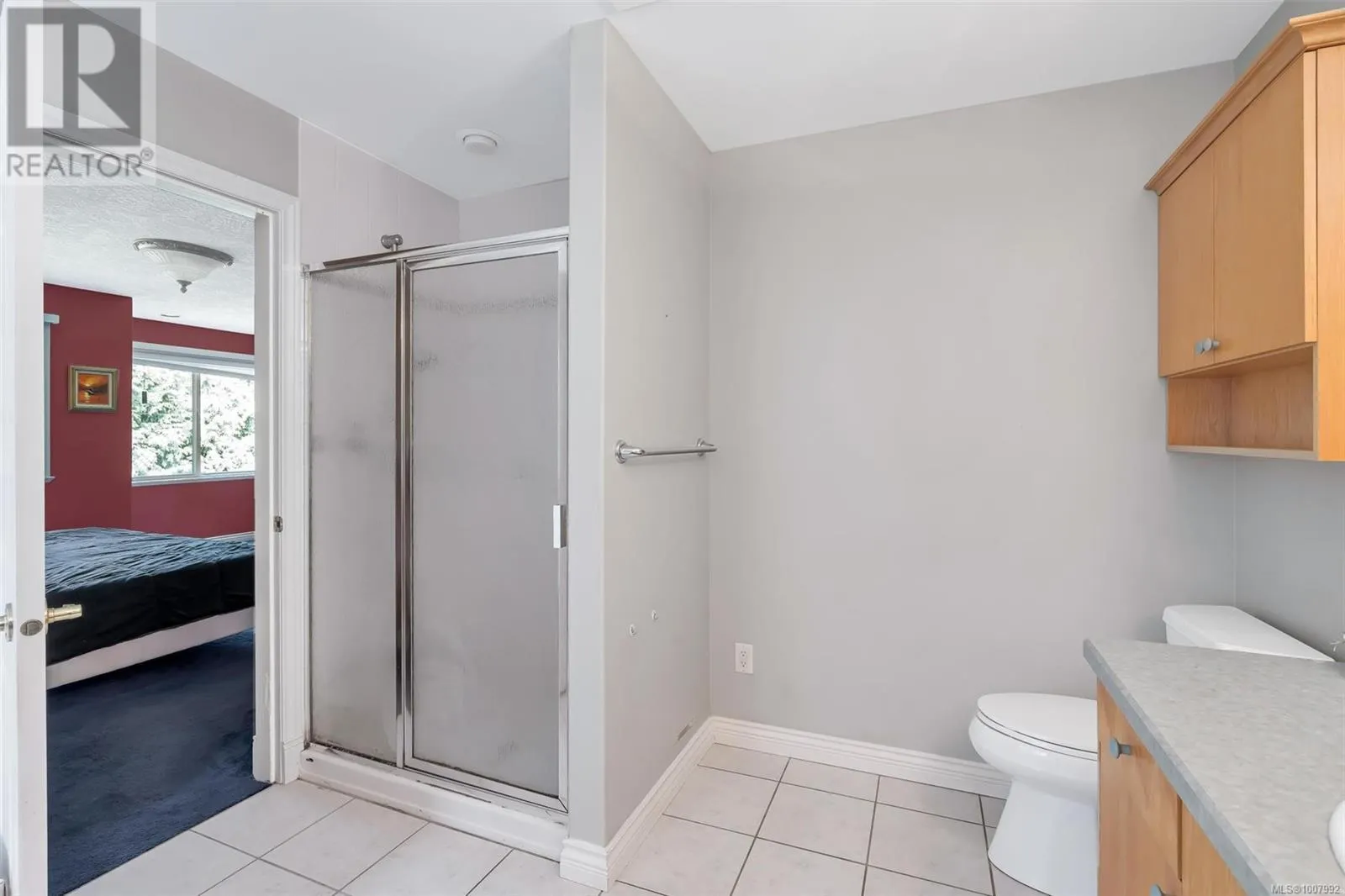 4248 Oakview Close