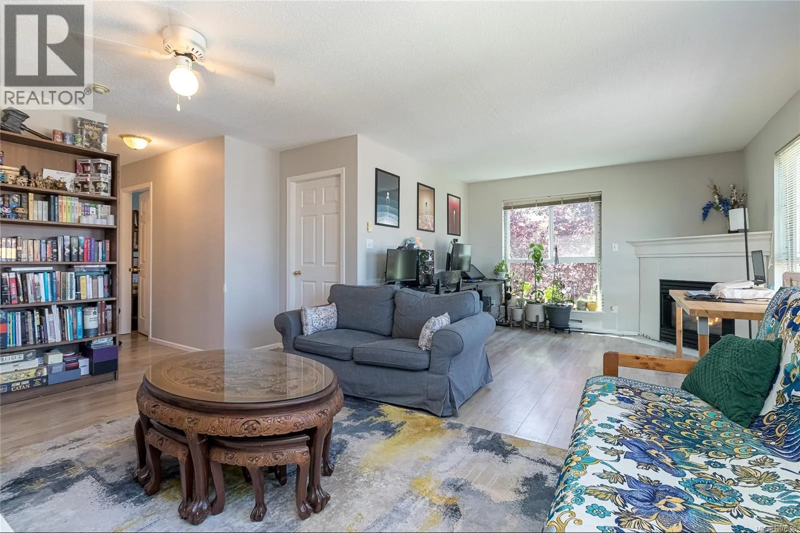 403 1028 Balmoral Rd