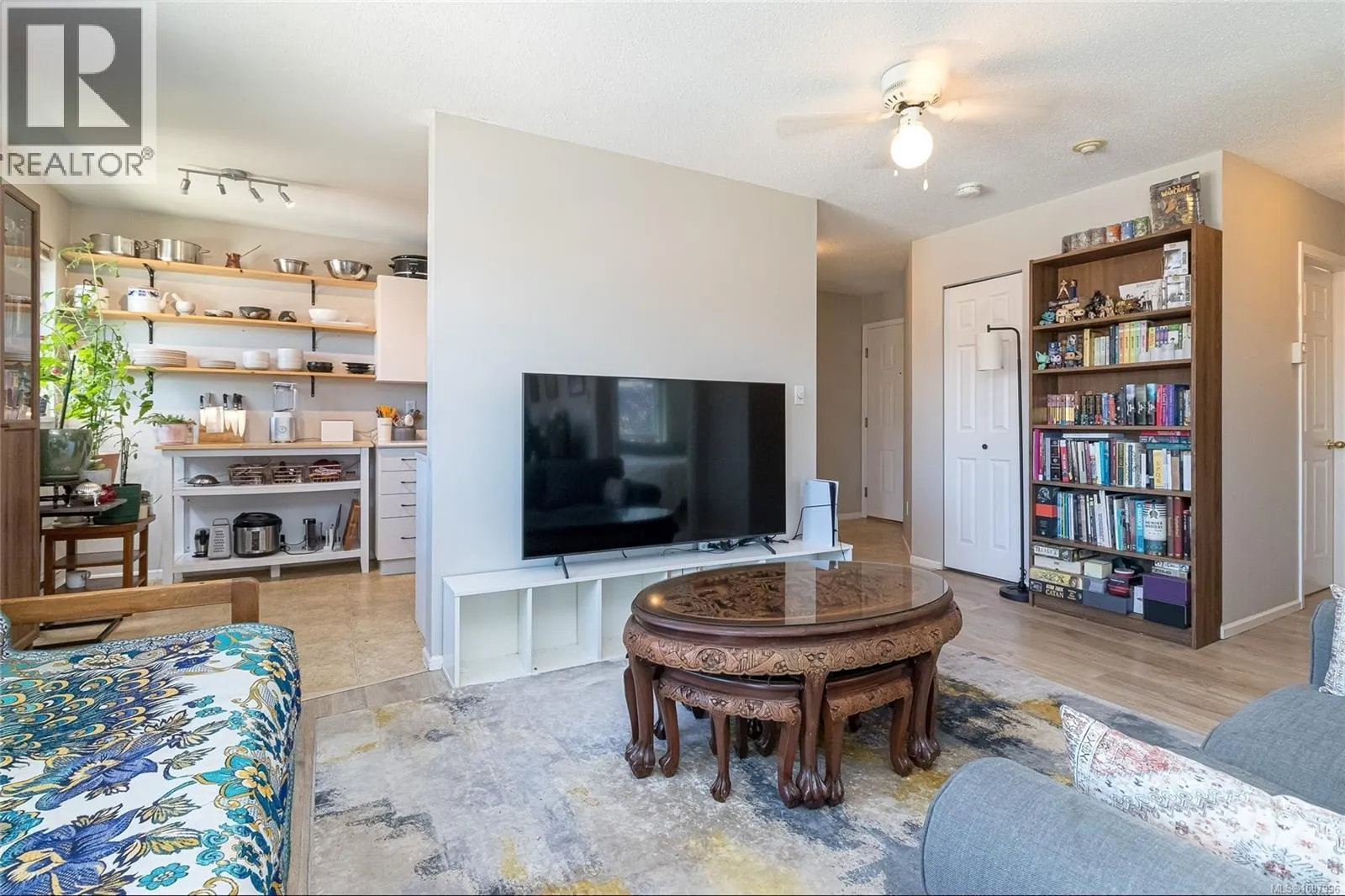 403 1028 Balmoral Rd