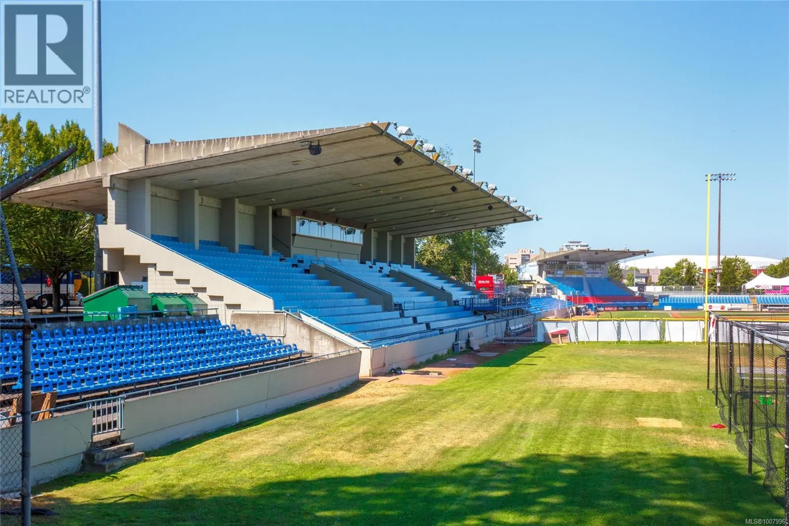403 1028 Balmoral Rd