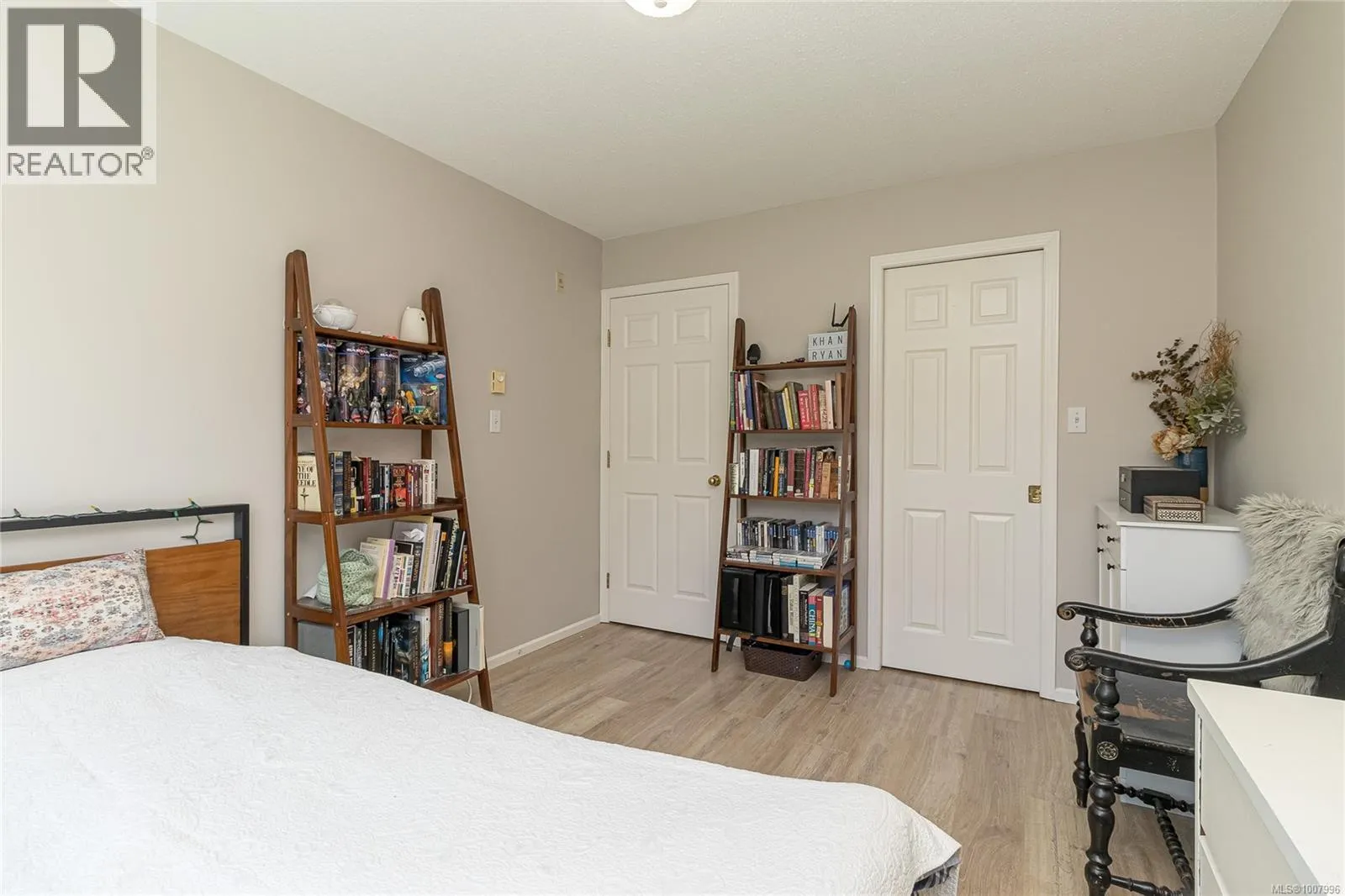 403 1028 Balmoral Rd