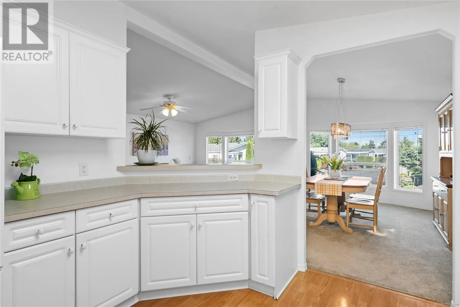 101 1833 Noorzan St