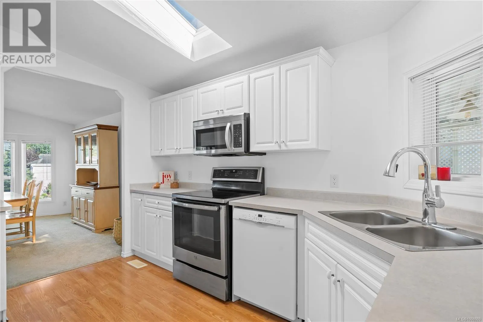 101 1833 Noorzan St