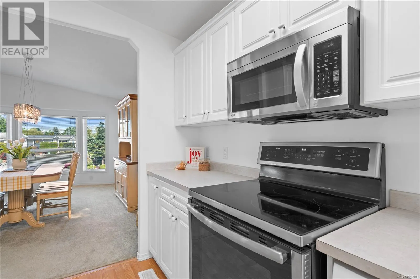 101 1833 Noorzan St