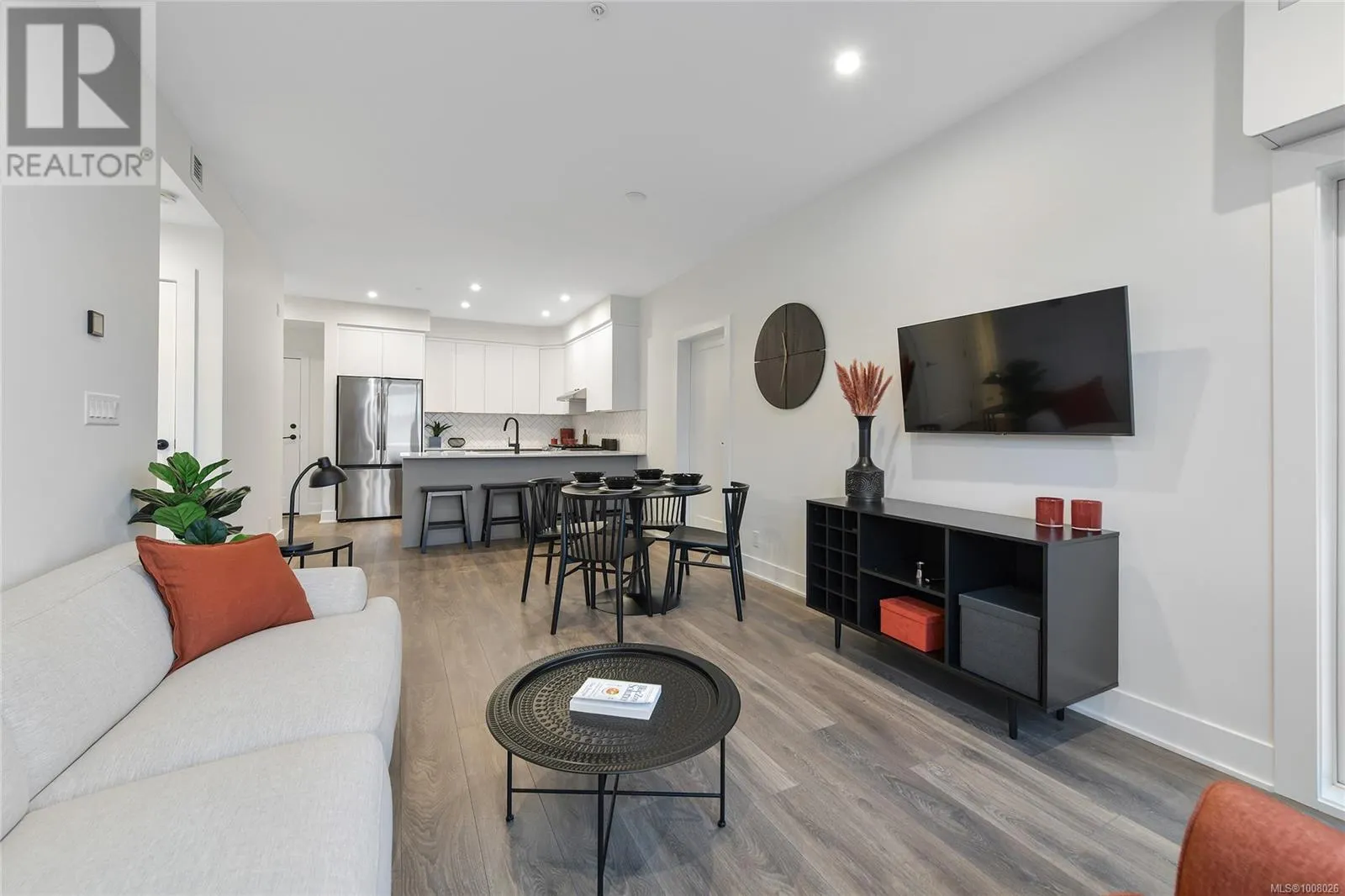 303 1110 Samar Cres