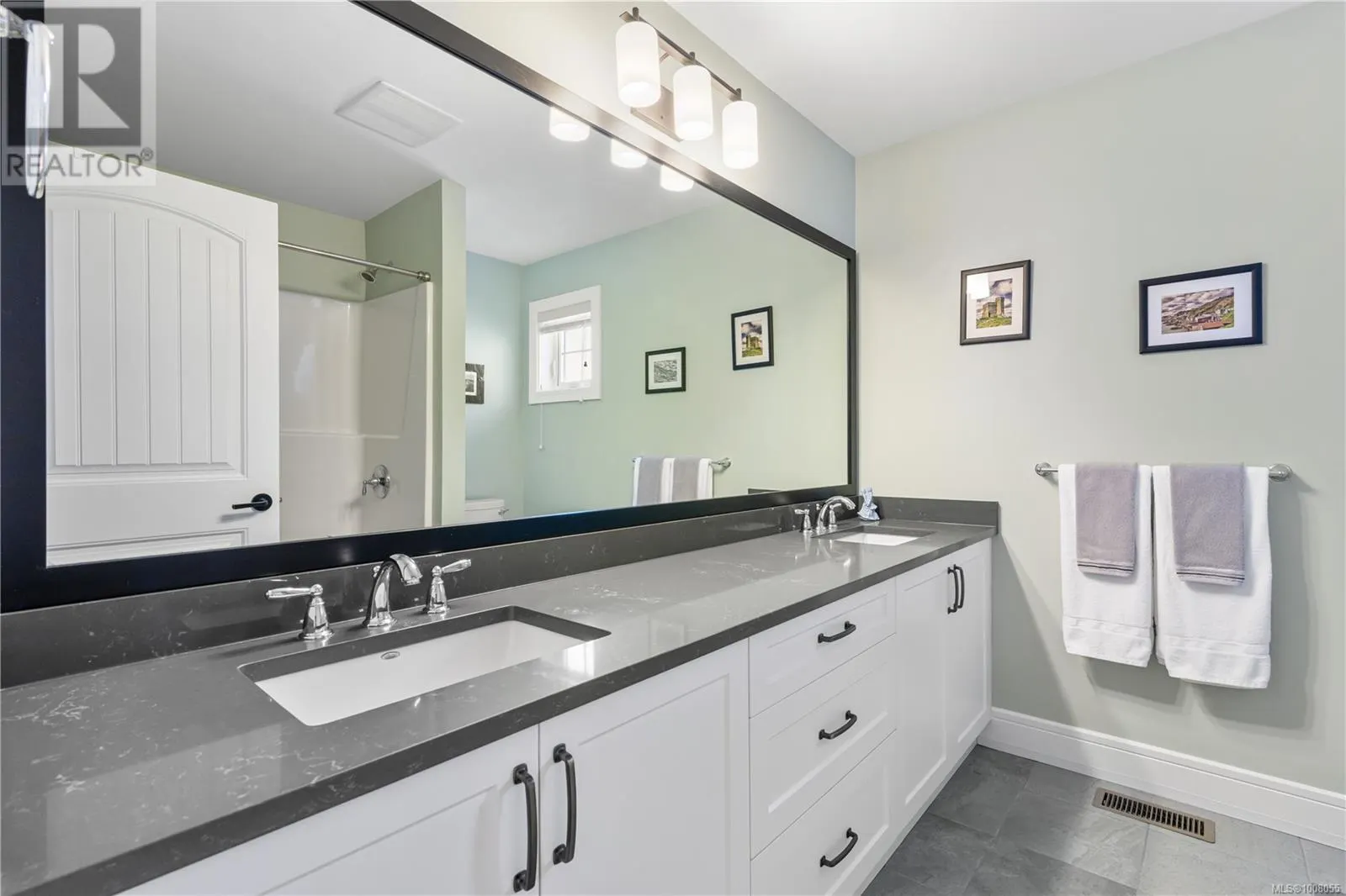 1194 Bombardier Cres