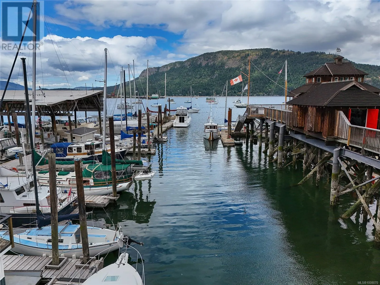 5 1765 Cowichan Bay Rd