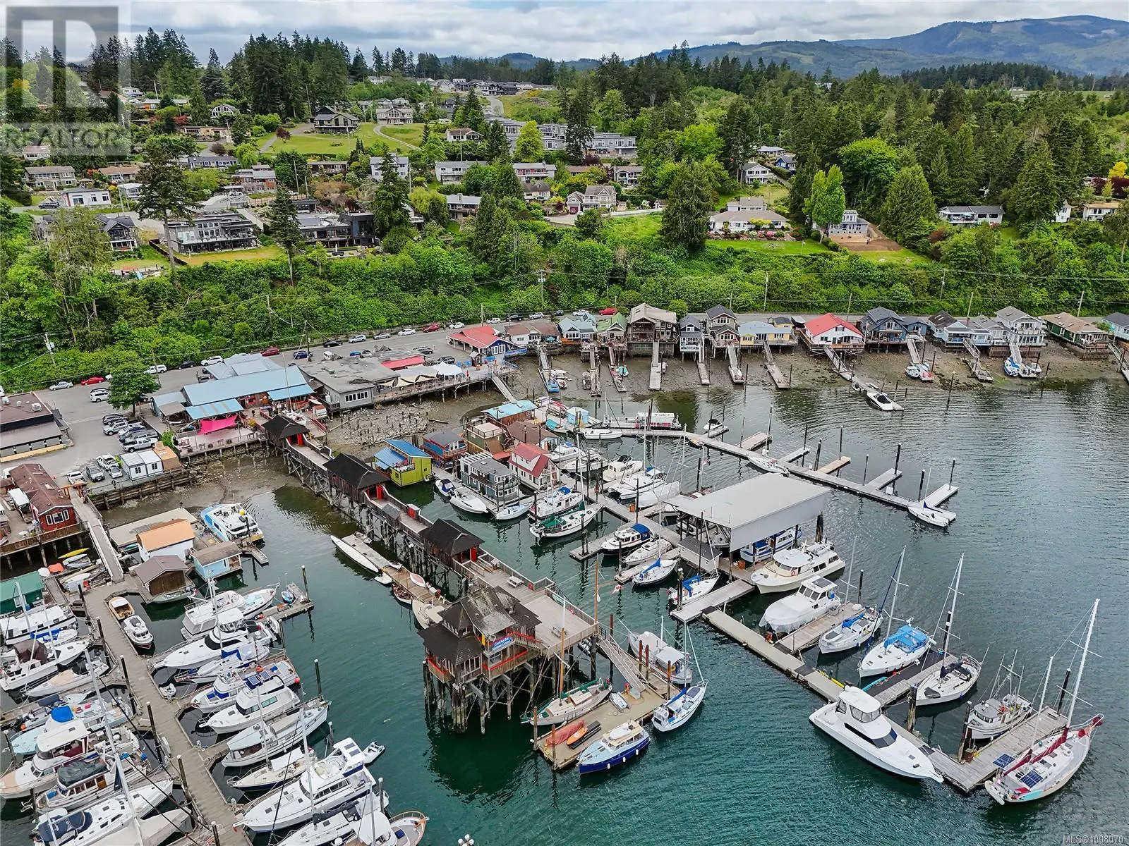 5 1765 Cowichan Bay Rd