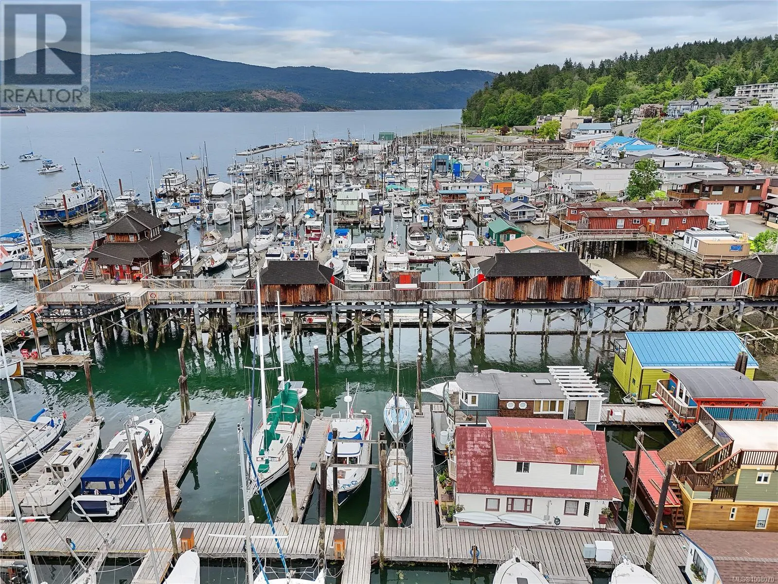 5 1765 Cowichan Bay Rd