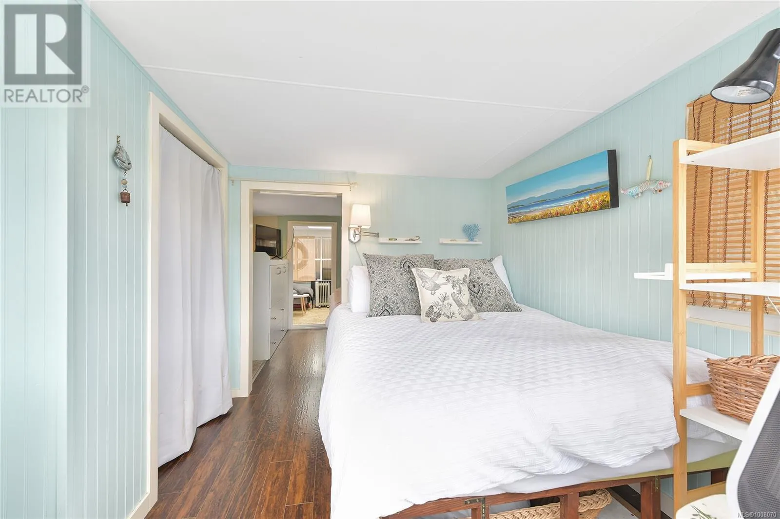 5 1765 Cowichan Bay Rd